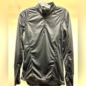 Danskin Now long sleeved athletic shirt